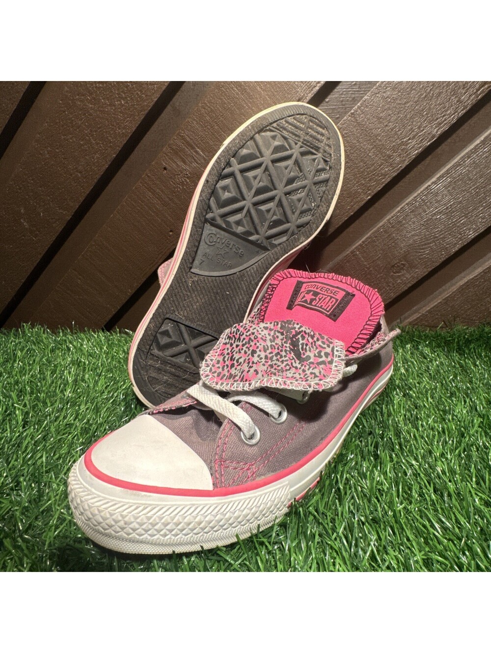 Converse Womens Chuck Taylor All Star Sneakers Gray Pink 541398F Size 9